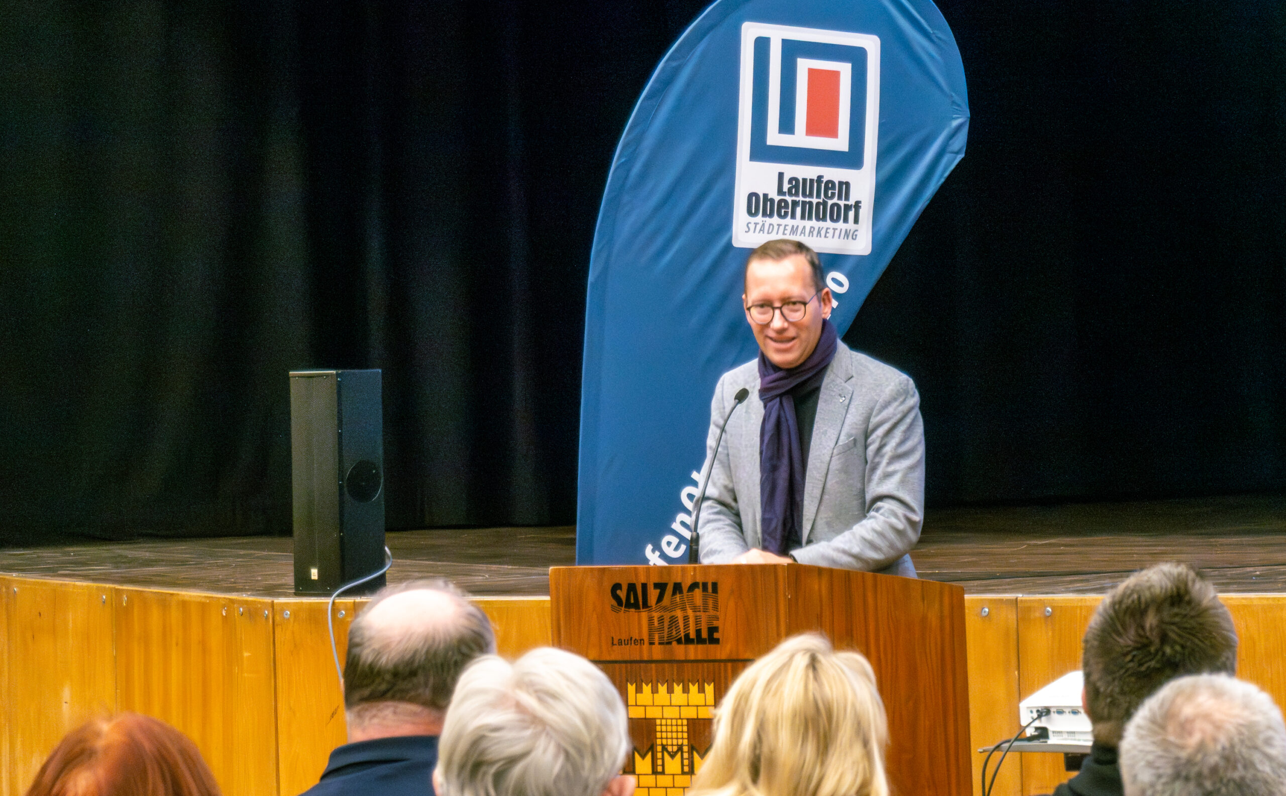 Kickoff-Veranstaltung Sädtemarketing Laufen-Oberndorf in der Slzachhalle am 01. Dezember 2025