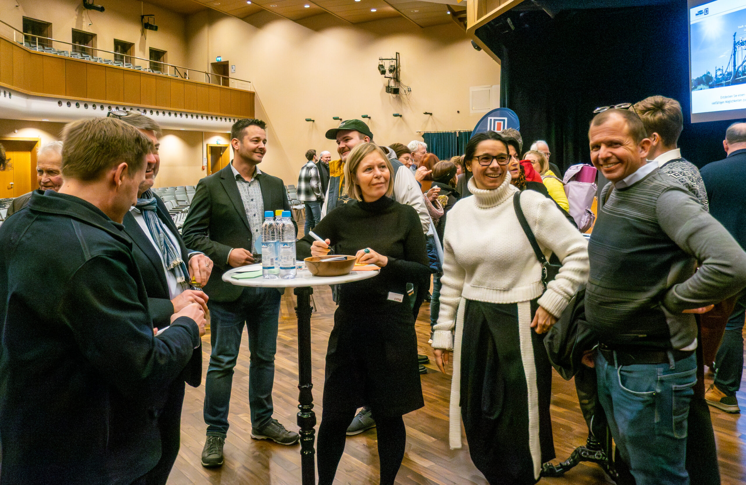 Kickoff-Veranstaltung Sädtemarketing Laufen-Oberndorf in der Slzachhalle am 01. Dezember 2025